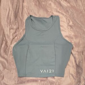 Cropped Racerback Workout Tank